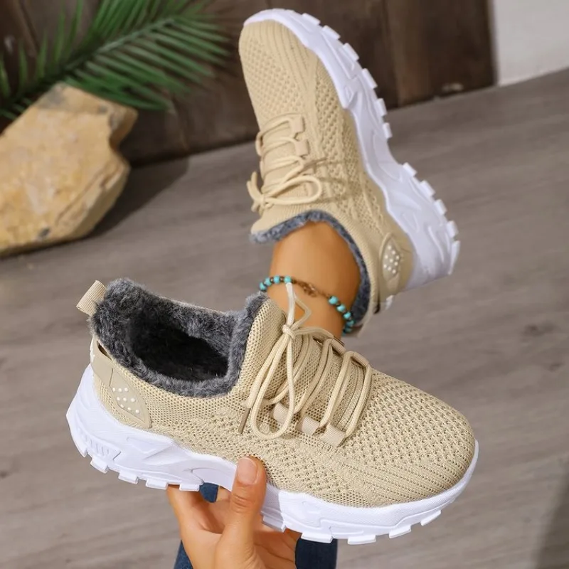 Женские зимние термокроссовки  – обзор и цена Knit Fabric Lace Up Sneakers